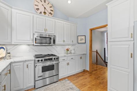 17925 39th Place N Plymouth MN 55446