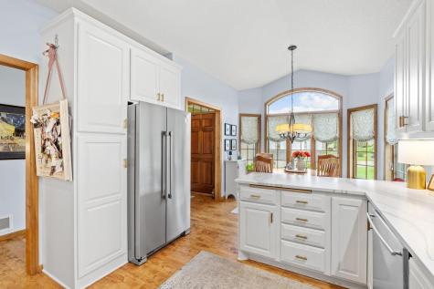 17925 39th Place N Plymouth MN 55446