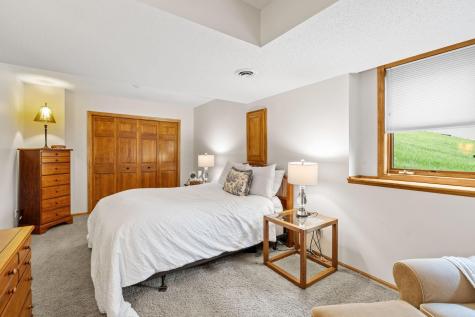 17925 39th Place N Plymouth MN 55446