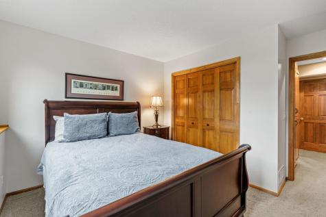 17925 39th Place N Plymouth MN 55446