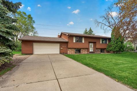 2505 Brenner Street Roseville MN 55113