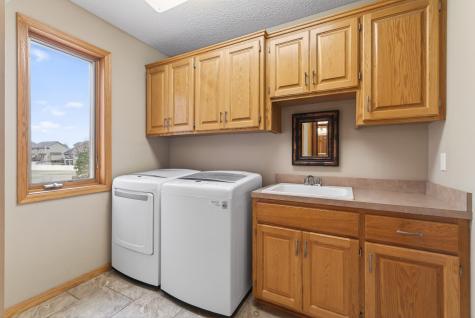 10502 Vera Cruz Drive N Brooklyn Park MN 55443