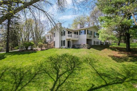 2211 Lenwood Drive SW Rochester MN 55902