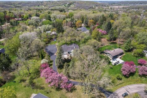 2211 Lenwood Drive SW Rochester MN 55902