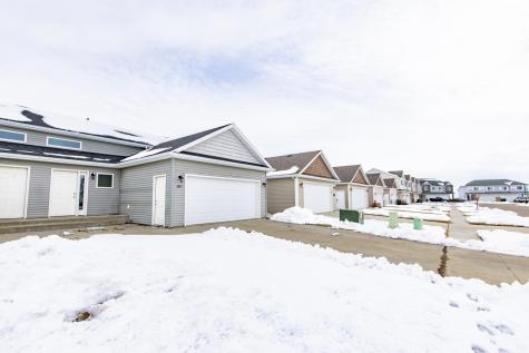 1420 Goldenwood Drive West Fargo ND 58078