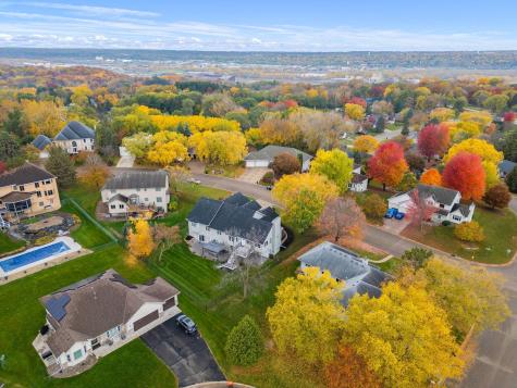 1162 Lakewood Drive S Maplewood MN 55119