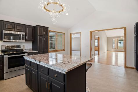 1162 Lakewood Drive S Maplewood MN 55119