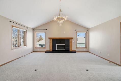 1162 Lakewood Drive S Maplewood MN 55119