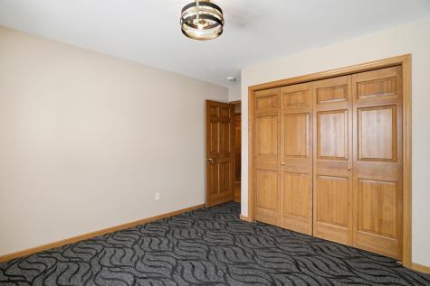 1162 Lakewood Drive S Maplewood MN 55119