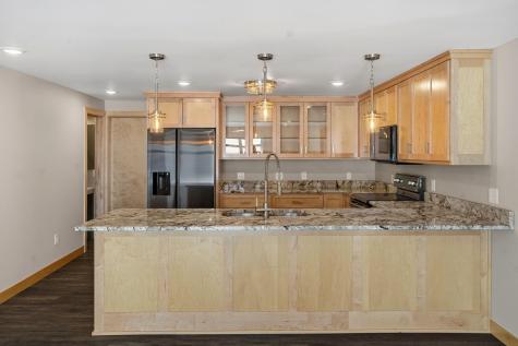 1162 Lakewood Drive S Maplewood MN 55119