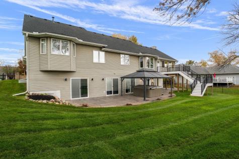 1162 Lakewood Drive S Maplewood MN 55119