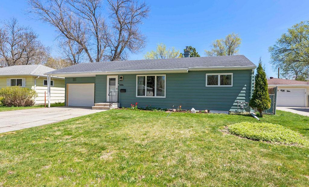 1416 15th Street S Moorhead MN 56560
