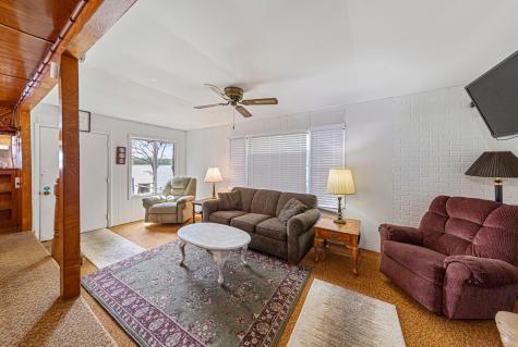 7008 Laura Lane Saint Peter MN 56082