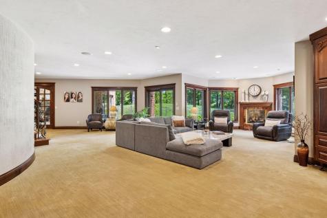 614 Hidden Creek Trail Mendota Heights MN 55118