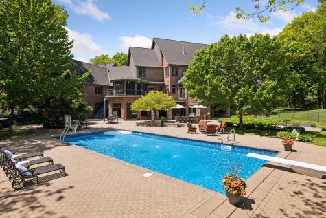 614 Hidden Creek Trail Mendota Heights MN 55118
