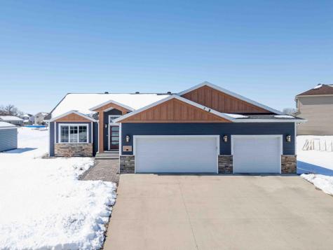 3825 16th Street S Moorhead MN 56560