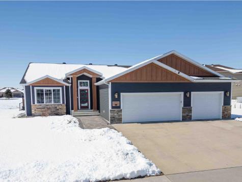 3825 16th Street S Moorhead MN 56560