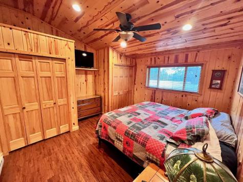 5713 Crane Lake Road Buyck MN 55771