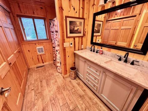 5713 Crane Lake Road Buyck MN 55771