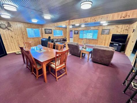 5713 Crane Lake Road Buyck MN 55771
