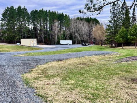 5713 Crane Lake Road Buyck MN 55771