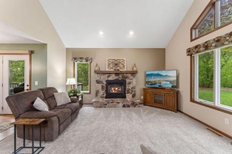 12870 Essex Way Apple Valley MN 55124