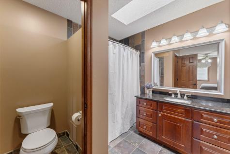 12870 Essex Way Apple Valley MN 55124