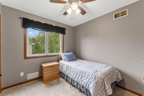 12870 Essex Way Apple Valley MN 55124
