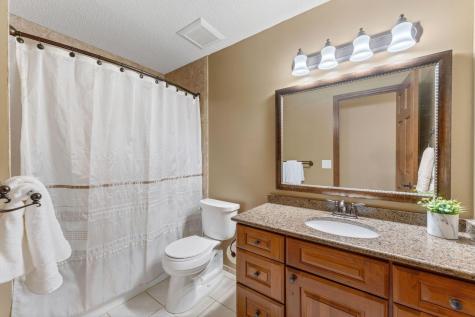 12870 Essex Way Apple Valley MN 55124