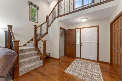 12870 Essex Way Apple Valley MN 55124