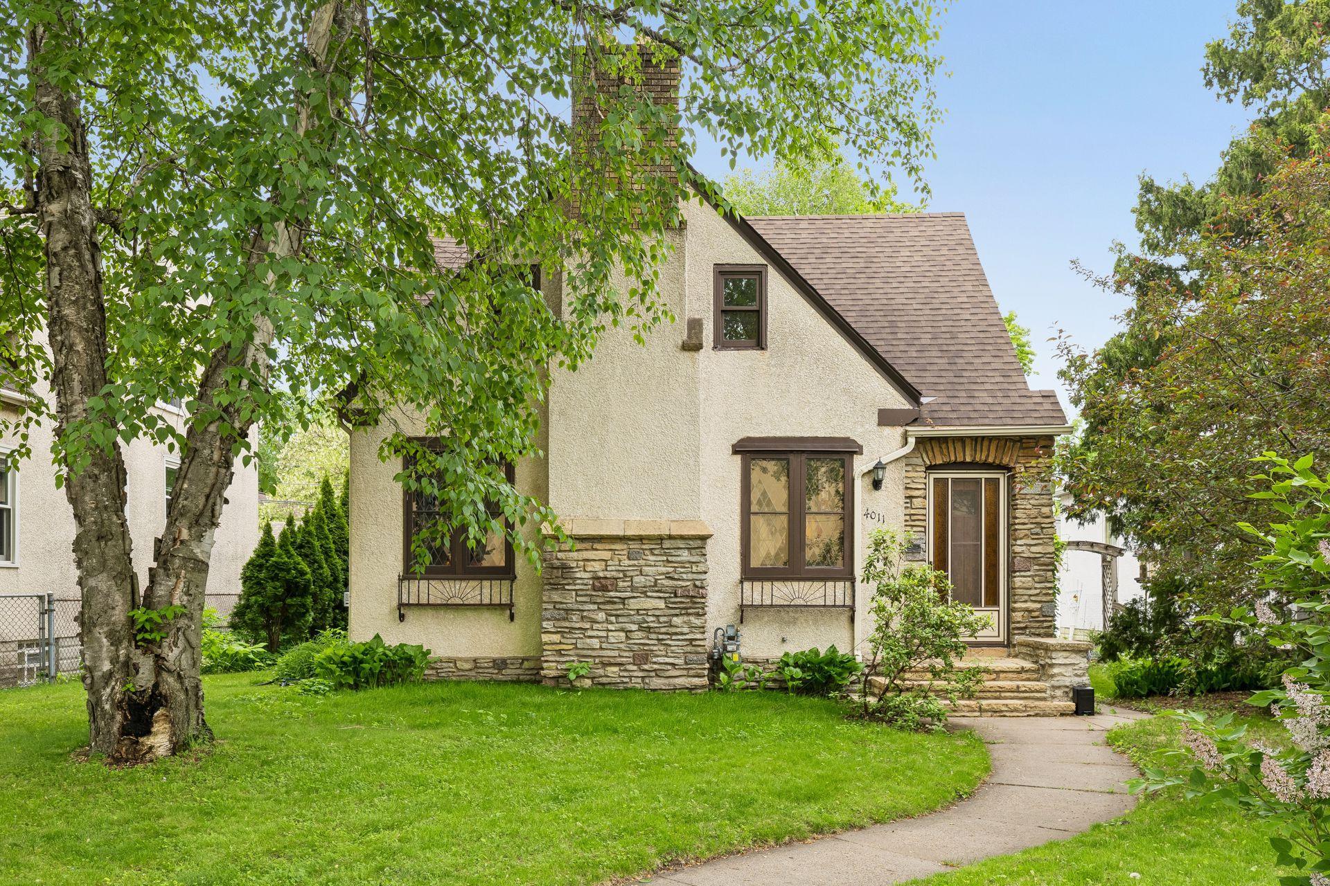4011 Upton Avenue N Minneapolis MN 55412