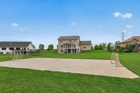 214 Cedar Lake Court New Prague MN 56071