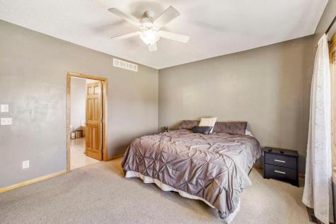 2334 Manuela Drive Chaska MN 55318