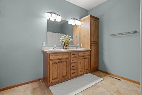 1206 6th Avenue NE Dilworth MN 56529