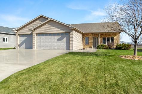 1206 6th Avenue NE Dilworth MN 56529