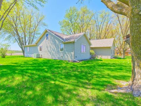 10931 Us Highway 12 SW Howard Lake MN 55349