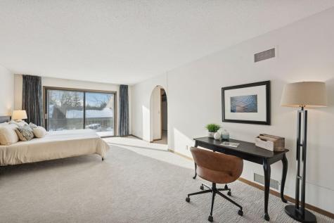 6066 Blake Ridge Road Edina MN 55436