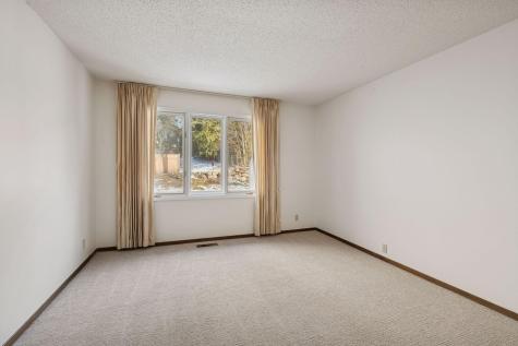 6066 Blake Ridge Road Edina MN 55436