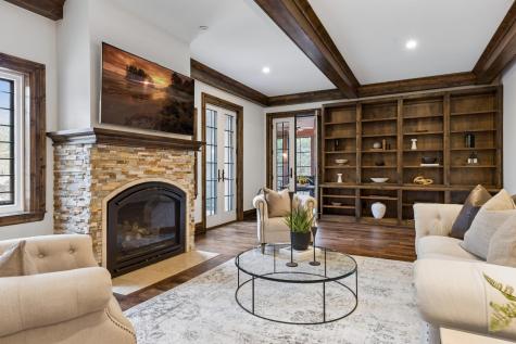 2204 W Lake Of The Isles Parkway Minneapolis MN 55405