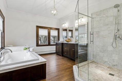 2204 W Lake Of The Isles Parkway Minneapolis MN 55405