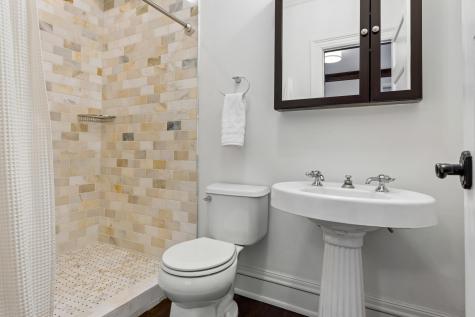 2204 W Lake Of The Isles Parkway Minneapolis MN 55405