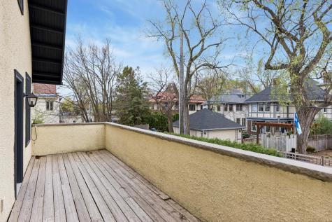 2204 W Lake Of The Isles Parkway Minneapolis MN 55405