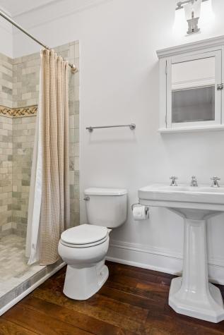 2204 W Lake Of The Isles Parkway Minneapolis MN 55405