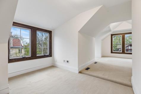 2204 W Lake Of The Isles Parkway Minneapolis MN 55405