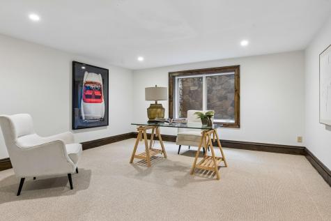 2204 W Lake Of The Isles Parkway Minneapolis MN 55405