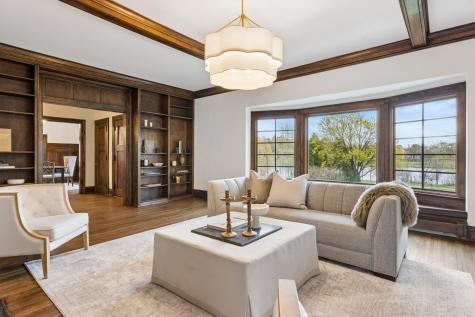 2204 W Lake Of The Isles Parkway Minneapolis MN 55405