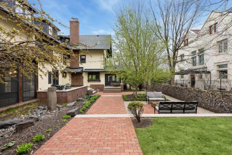 2204 W Lake Of The Isles Parkway Minneapolis MN 55405