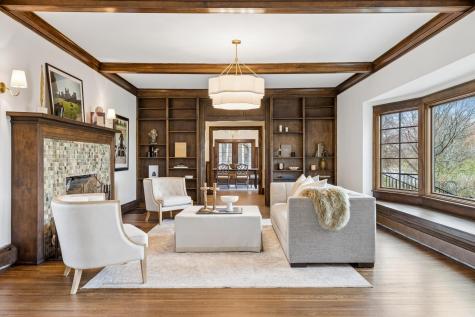 2204 W Lake Of The Isles Parkway Minneapolis MN 55405