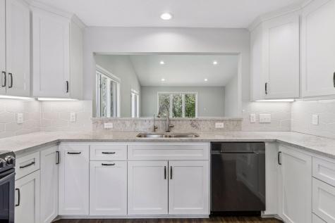 1691 Brueberry Lane Arden Hills MN 55112