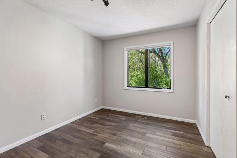 1691 Brueberry Lane Arden Hills MN 55112
